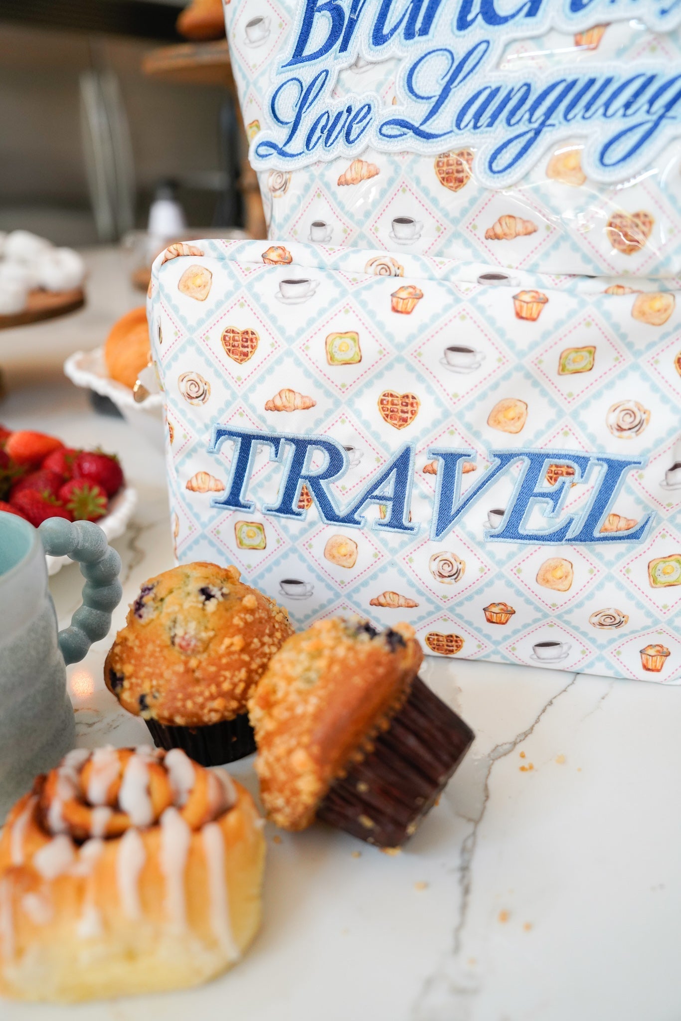 Travel XL - Blue Breakfast