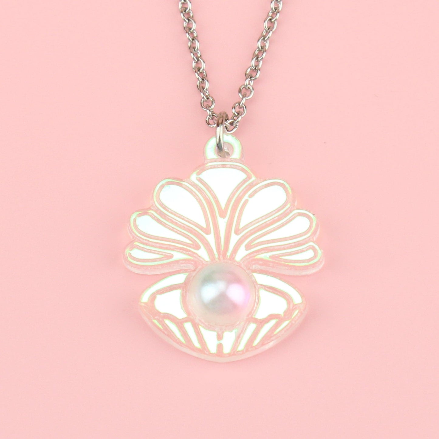 Iridescent Clam Shell Pendant Necklace