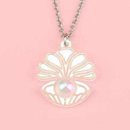 Iridescent Clam Shell Pendant Necklace