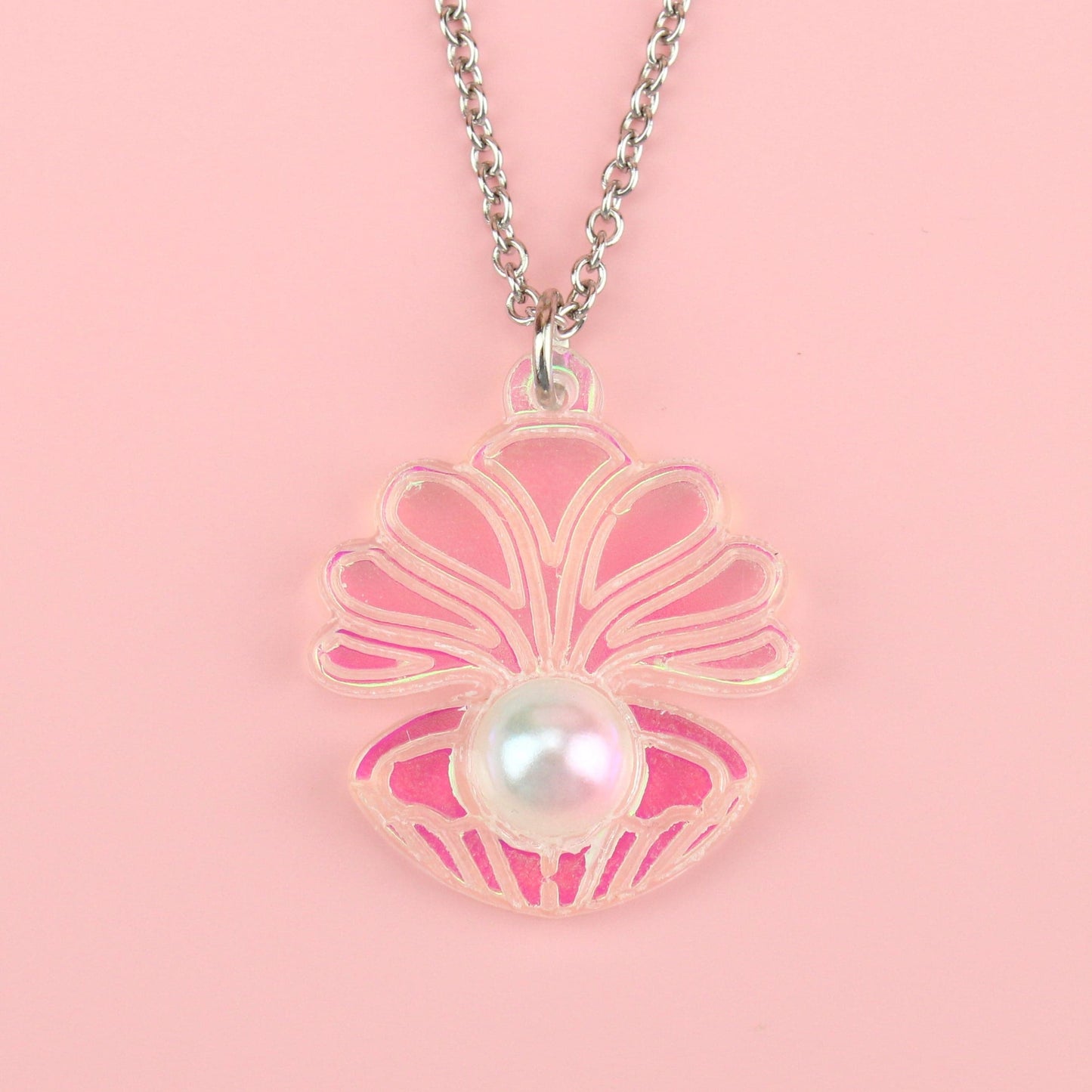 Iridescent Clam Shell Pendant Necklace