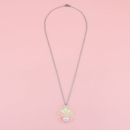 Iridescent Clam Shell Pendant Necklace