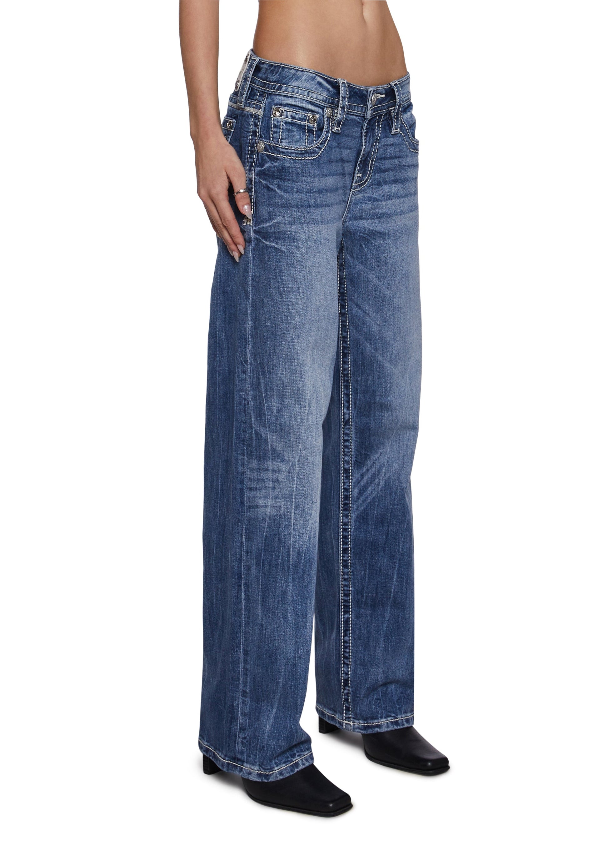 30" Mid Rise Slim Wide Jeans