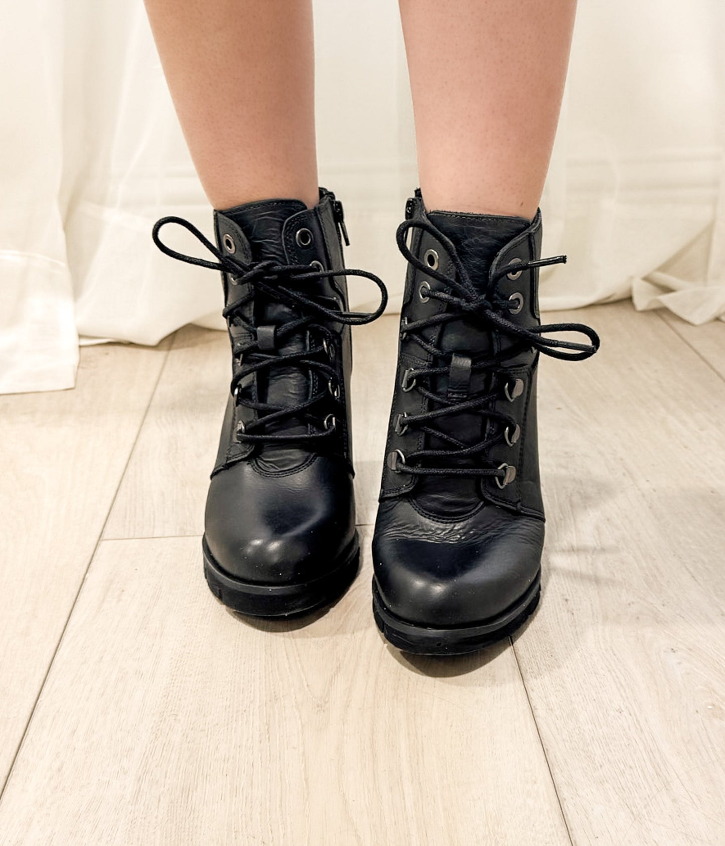 Joana Boot in Black